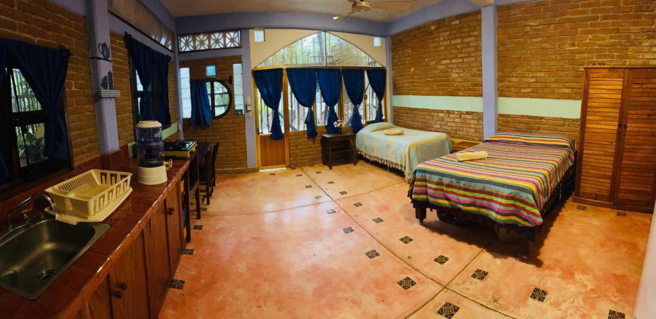 Ananda Guest House Yoga & Meditacion 埃斯孔迪多港 外观 照片