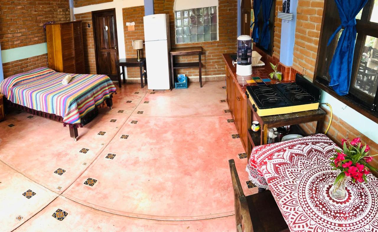 Ananda Guest House Yoga & Meditacion 埃斯孔迪多港 外观 照片