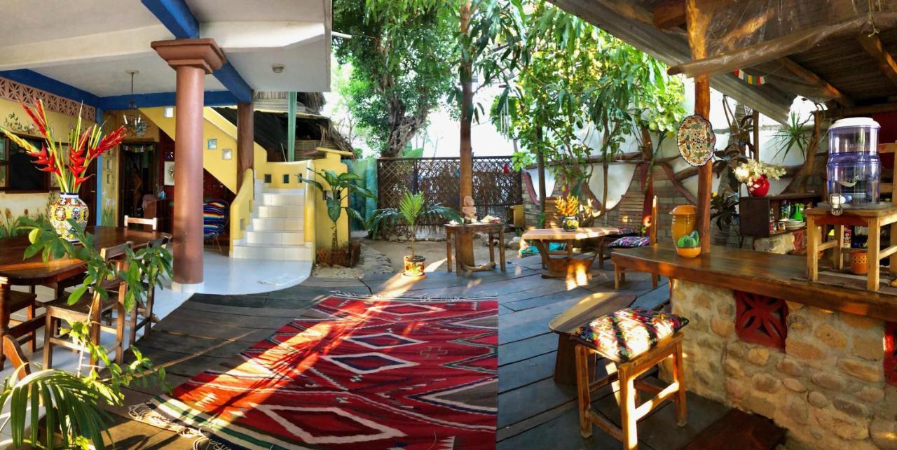 Ananda Guest House Yoga & Meditacion 埃斯孔迪多港 外观 照片